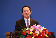 全国工商联原副主席孙晓华出席第一届大会并发言